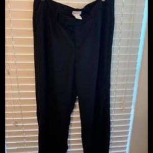 Women’s MERONA XL dress pants.